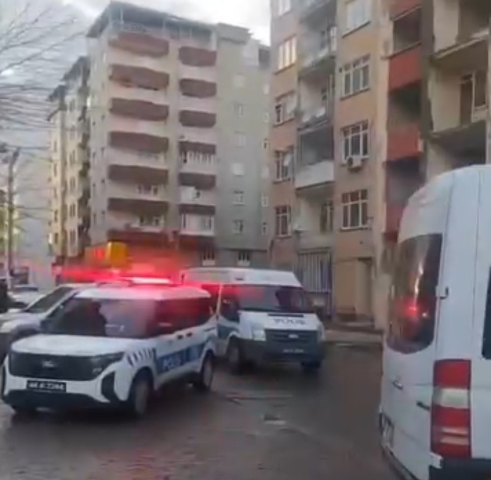 Malatya’da yabancı uyruklu bir kişi ağır hasarlı binada ölü bulundu
