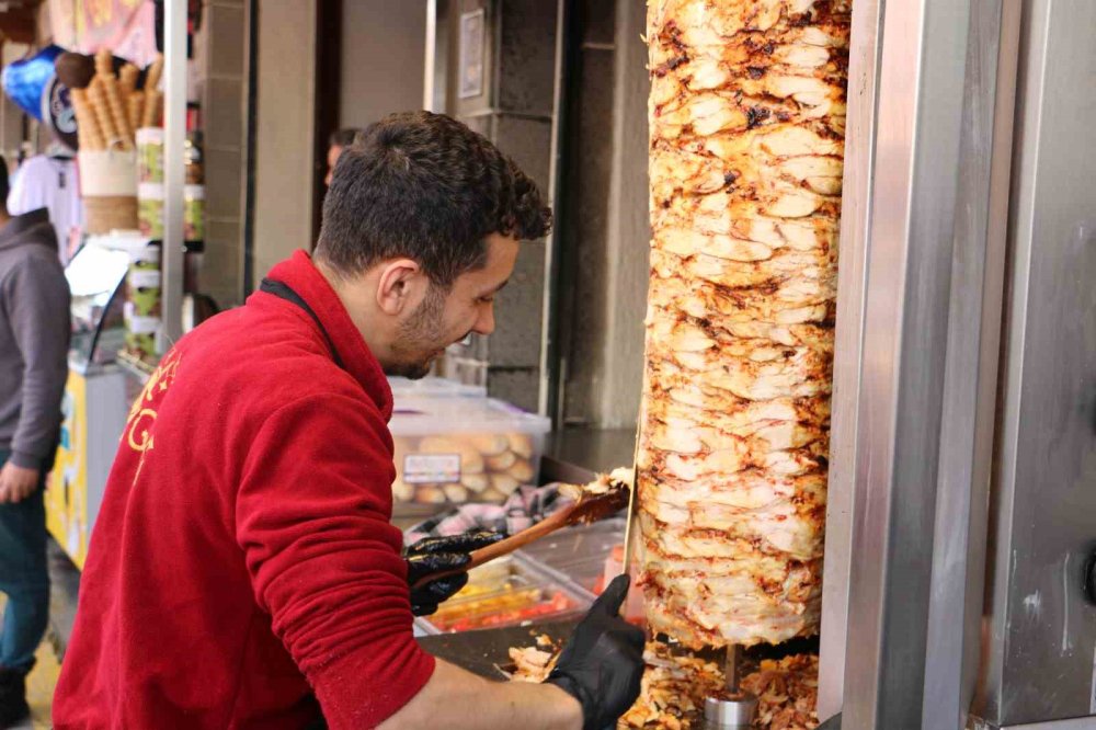 Diyarbakır esnafı 9 günlük bayram tatilinin keyfini çıkardı