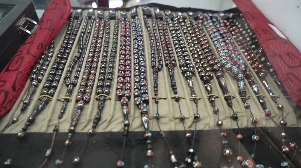 Brezilya’da yetişen meyveden Türkiye'de tespih yapılıyor