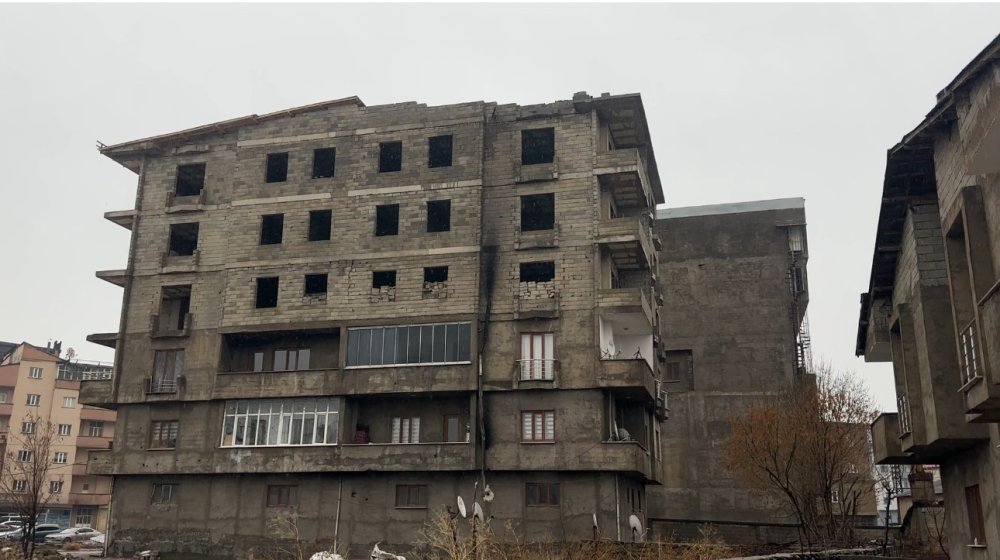 Yüksekova’da fırtına sonrası hasarın boyutu gün yüzüne çıktı