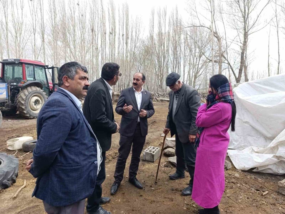 Doğubayazıt’ta şiddetli rüzgardan, 280 küçükbaş hayvan öldü