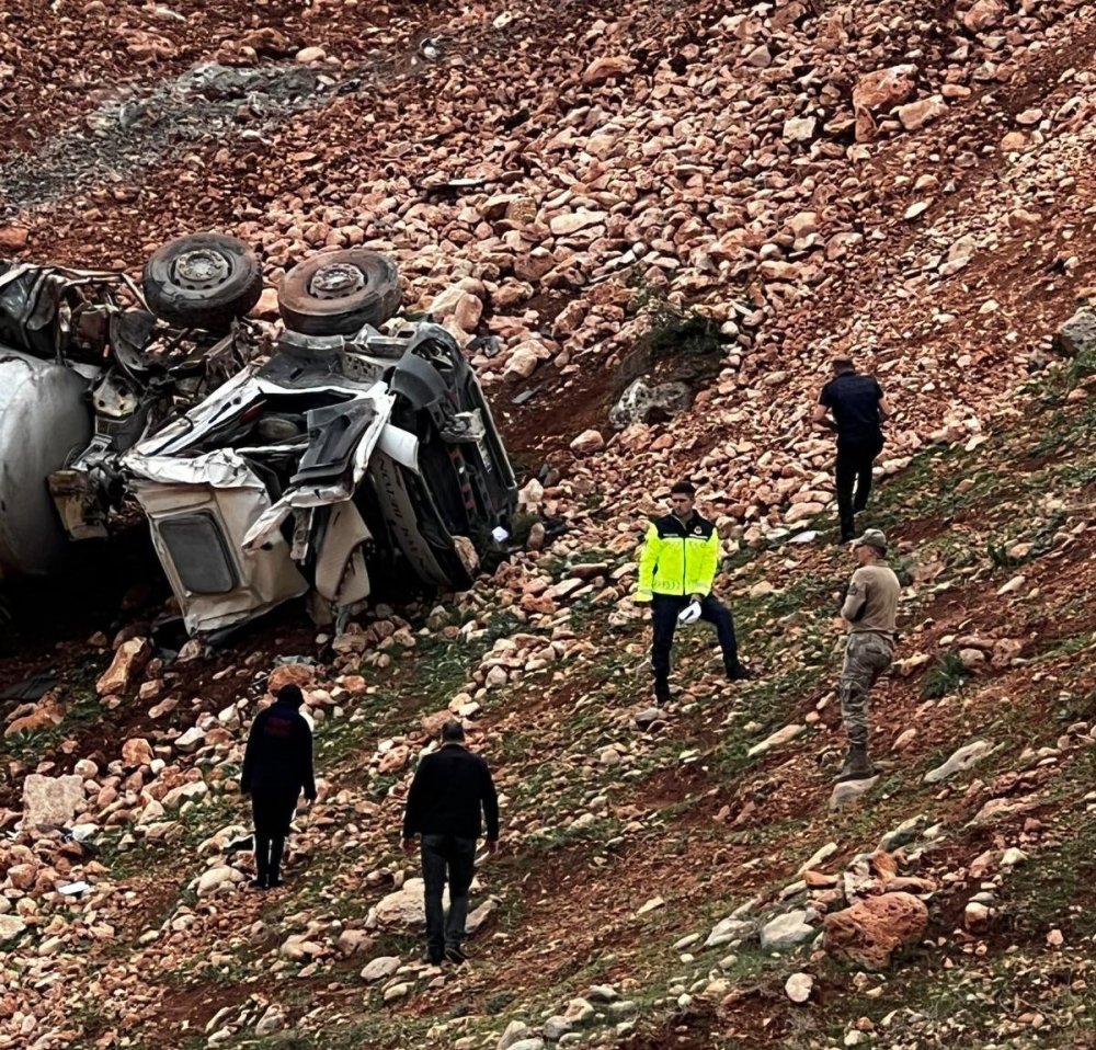 Şırnak’ta beton mikseri devrildi: 2 kişi yaralandı
