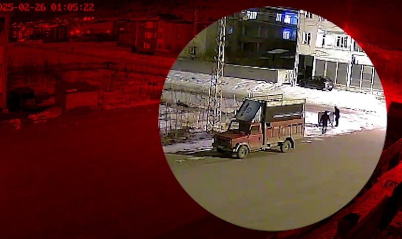 Çöp konteynerini çaldılar