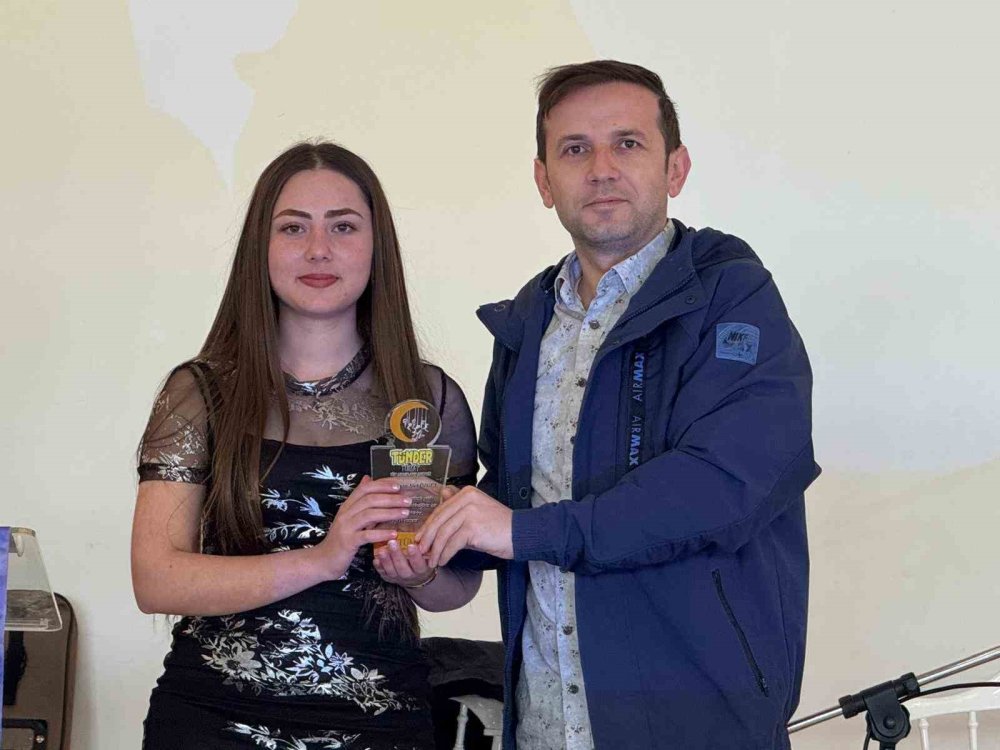 Diyarbakır’da hayırseverler destek çıktıkları öğrencilerle buluştu