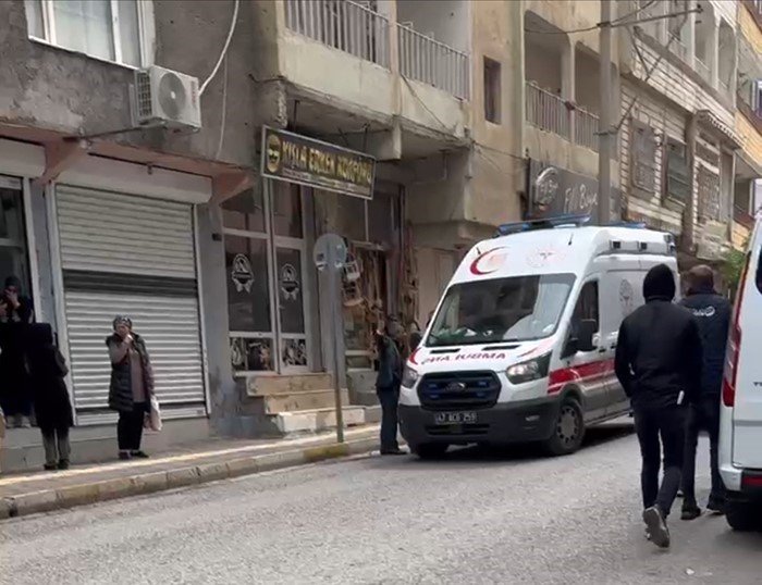 Nusaybin’de iki grup arasında bıçaklı kavga: 1 yaralı