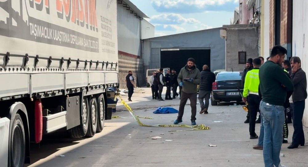 Antep’te tırın altında kalan 5 yaşındaki çocuk hayatını kaybetti