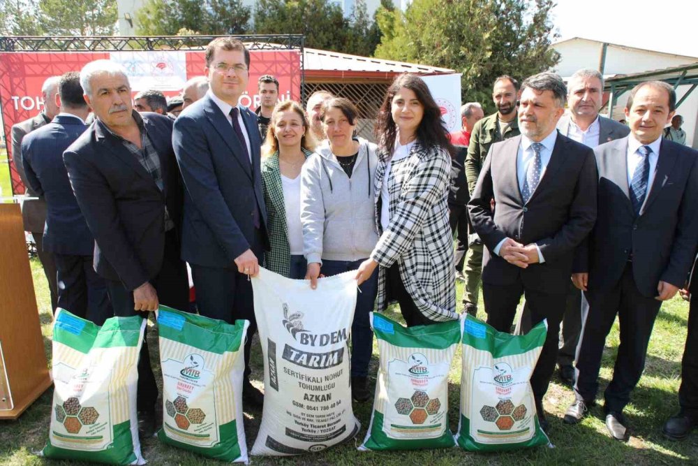Erzincan’da tohum, fide ve fidan dağıtımı gerçekleştirildi