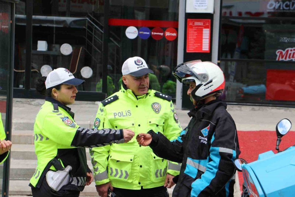 Hakkari’de motosikletlilere denetim