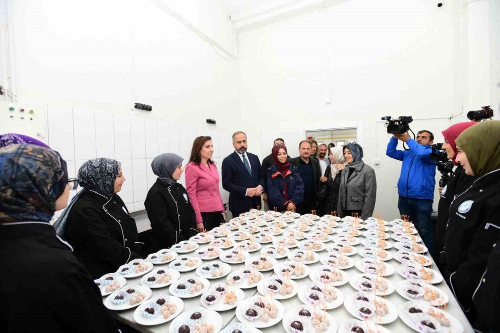 Van YYÜ’de Mutfak Sanatları Akademisi açıldı