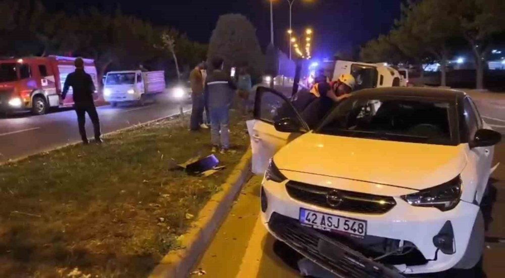 Urfa’da kamyonet ile otomobil çarpıştı: 4 yaralı