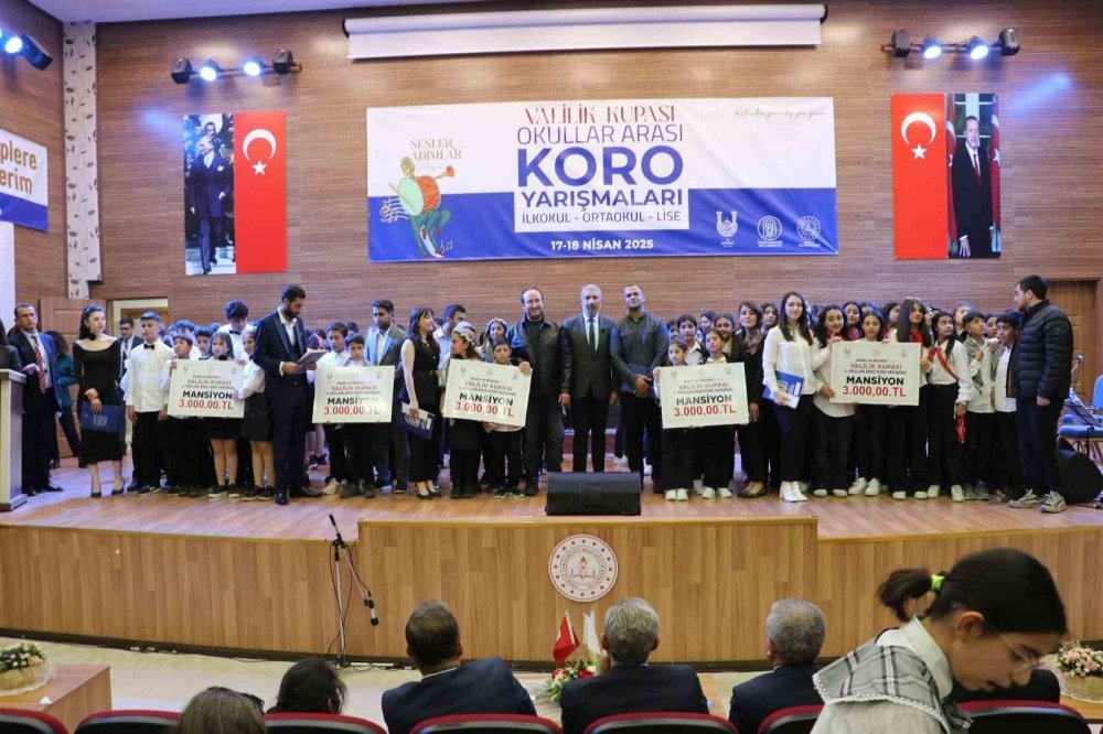 Urfa’daki yarışmalarda Siverek rüzgârı esti