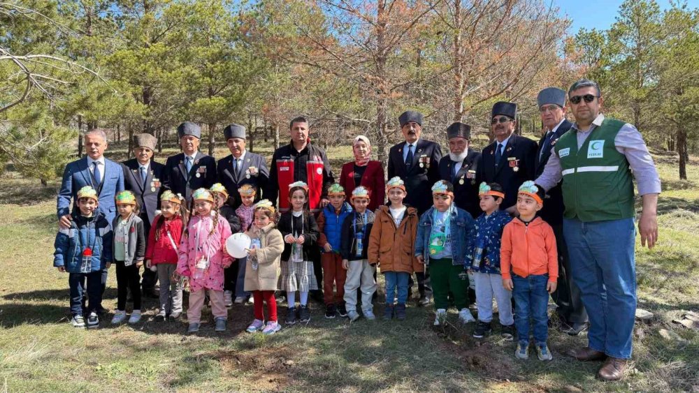 Erzincan’da 524 fidan toprağa ekildi