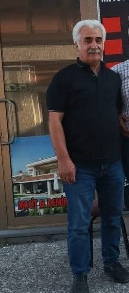 Van'da trafik kazasında hayatını kaybeden baba ve 2 kızı toprağa verildi