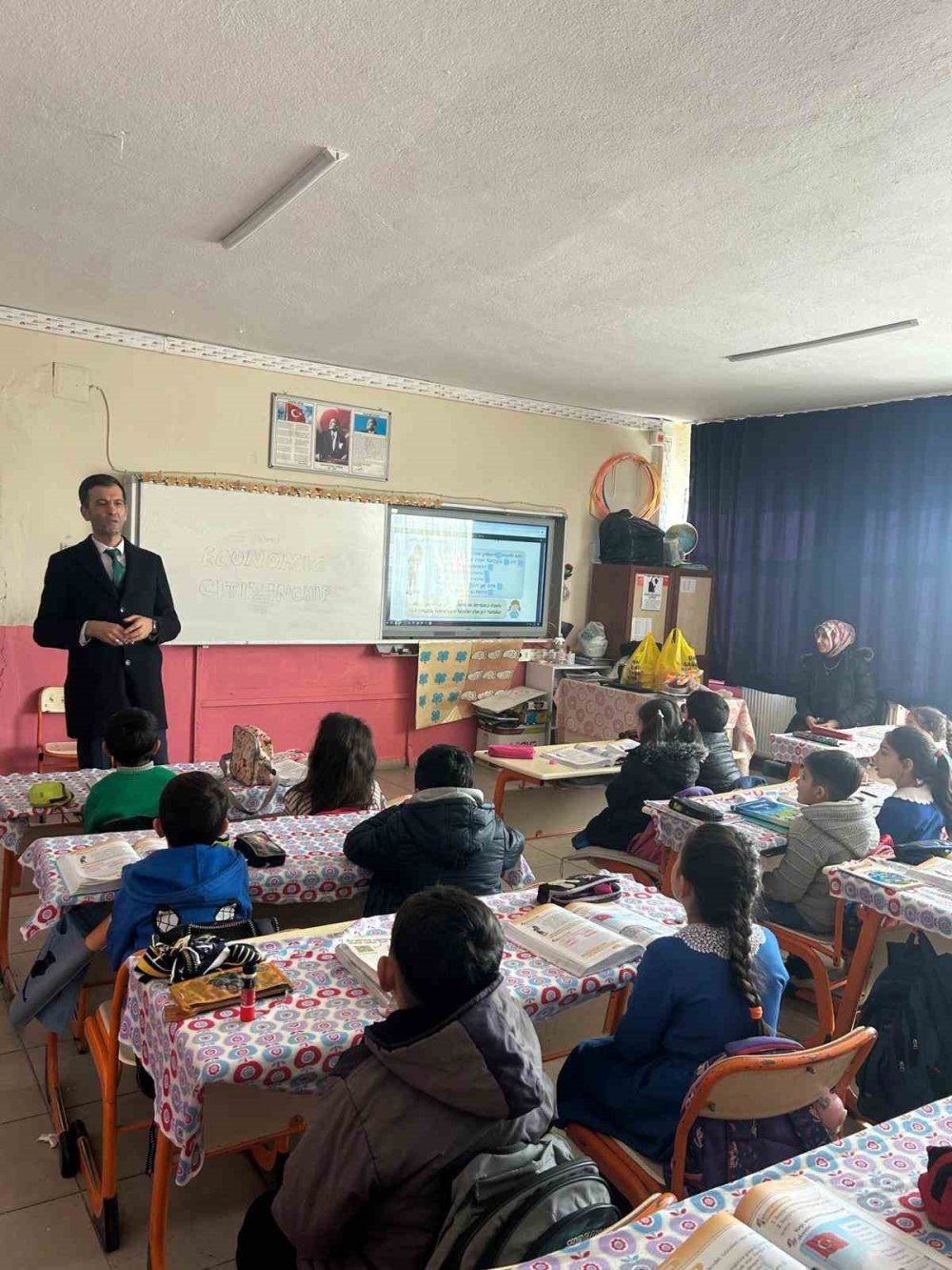 Ağrı'da öğrencilere yönelik meslek tanıtım etkinliği düzenlendi