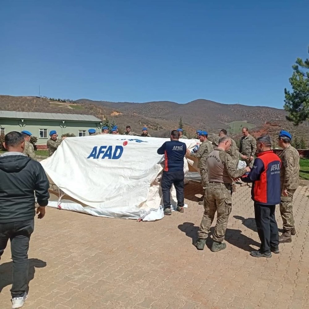Dersim'de komando personeline arama kurtarma eğitimi