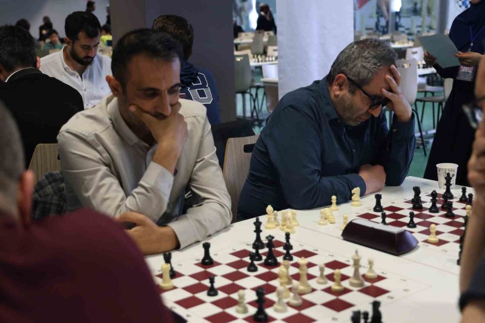 Diyarbakır’da satranç turnuvasına 17 ilden sporcular katıldı
