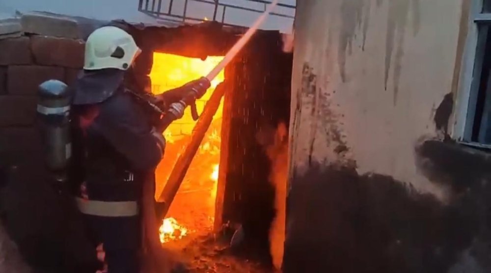 Doğubayazıt'ta tüp patladı, alevler geceyi aydınlattı