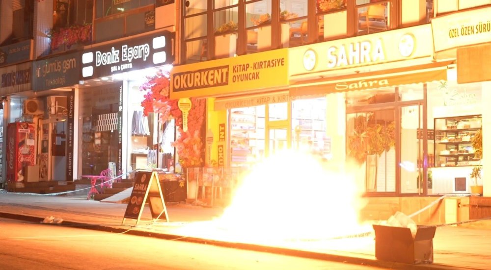 Muş’ta caddeye bırakılan şüpheli çanta fünye ile patlatıldı