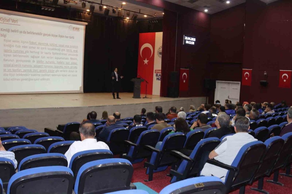 Elazığ Belediyesi personeline yönelik KVKK semineri düzenlendi