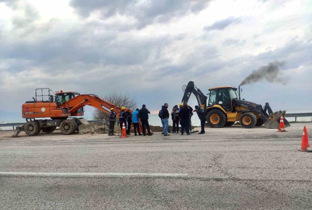 VASKİ su hattındaki arızaları giderdi