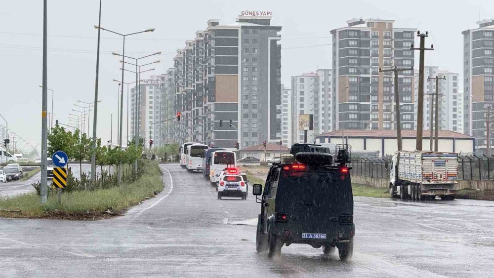 Narin cinayeti davasında 15 sanık, ikinci kez hakim karşısına çıkmak üzere adliyeye getirildi