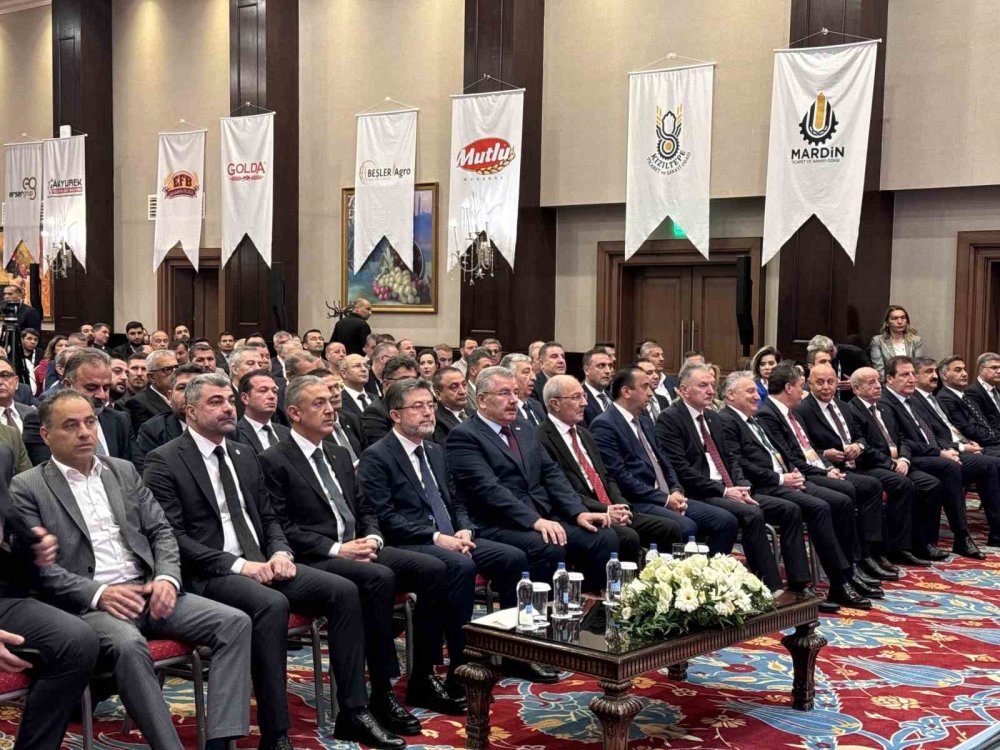 Bakan Yumaklı, Mardin’de ’2025 Hasat Öncesi Hububat Kongresi’ne katıldı