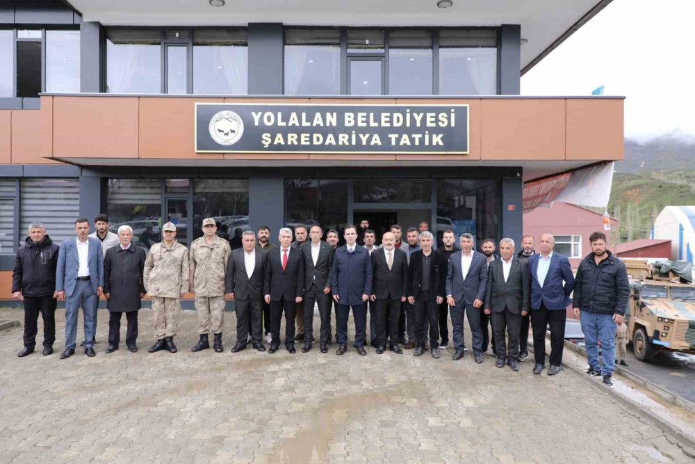 Bitlis'te ilkokul binası ve 112 Acil Komuta Merkezi hizmete açıldı