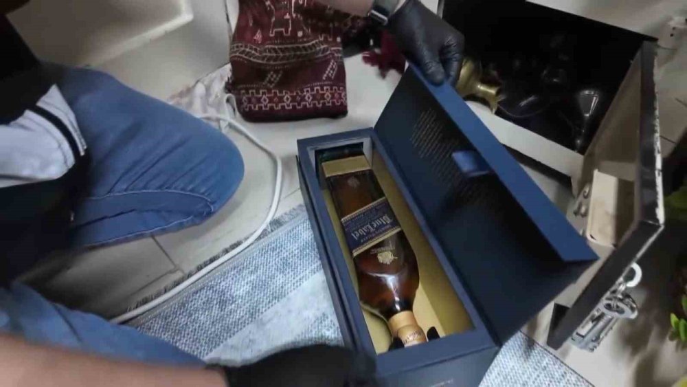 Muska yapıp büyü bozduğunu iddia eden kişiler yakalandı