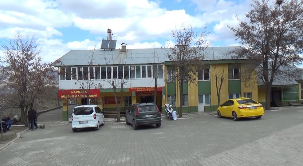 Yurt dışında yaşayan Dersimli iş adamı her yıl memleketine ağaç diktiriyor