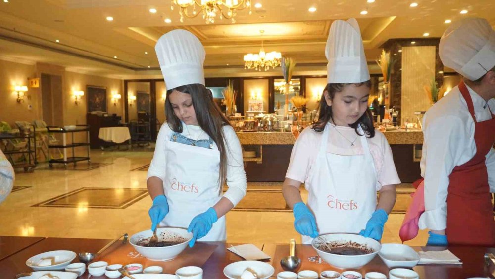 Minik şefler Cupcake Workshop’ta bir araya geldi