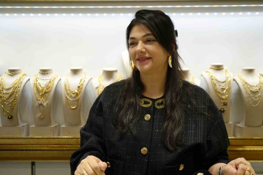 Erzincan'da altındaki fiyat artışına inat maliyetine satış başlattı