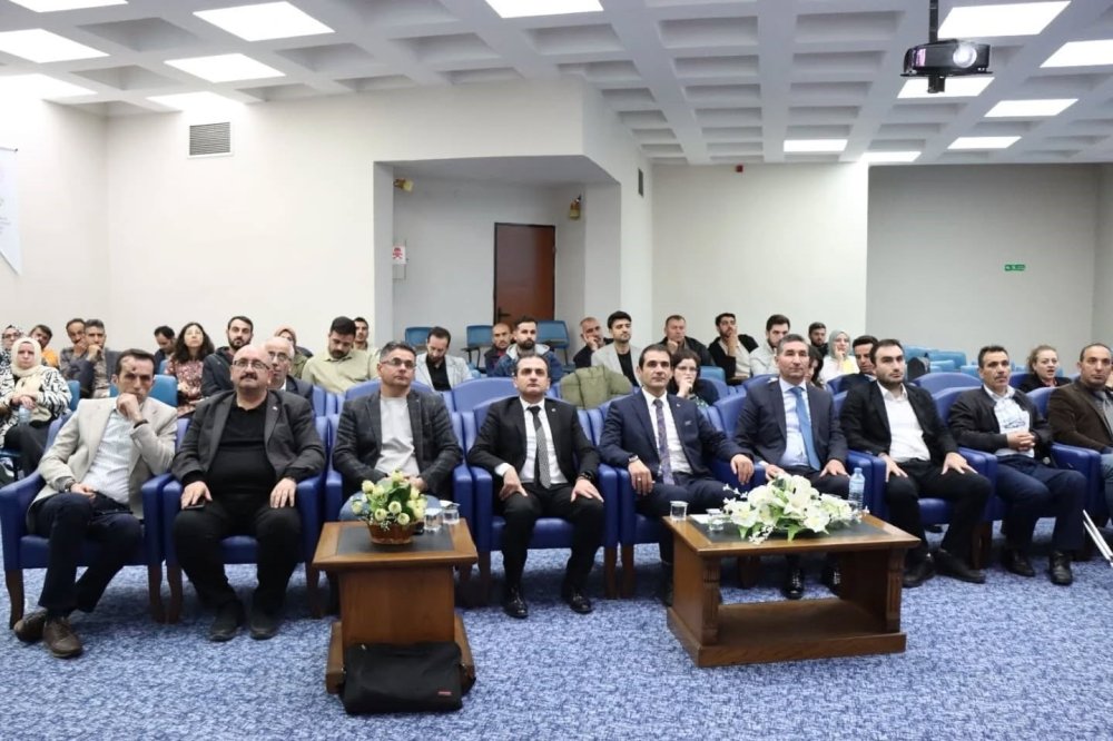 Erzincan'da "Bölgesel Süne ve Kahverengi Kokarca Eğitim Toplantısı" düzenlendi