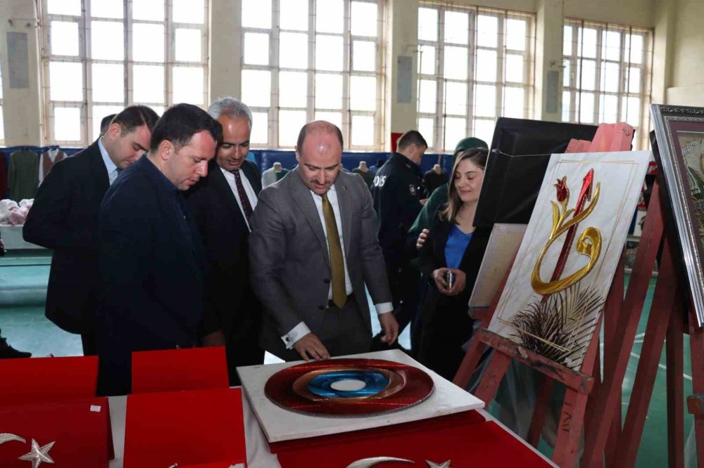 Erzurum’da ev hanımlarına mesleki eğitim desteği