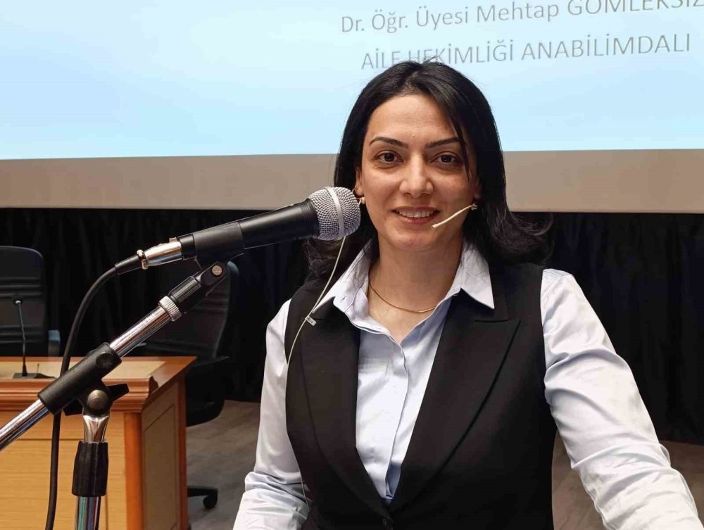 Sağlık çalışanlarına aşı ve transferleri hakkında bilgi verildi