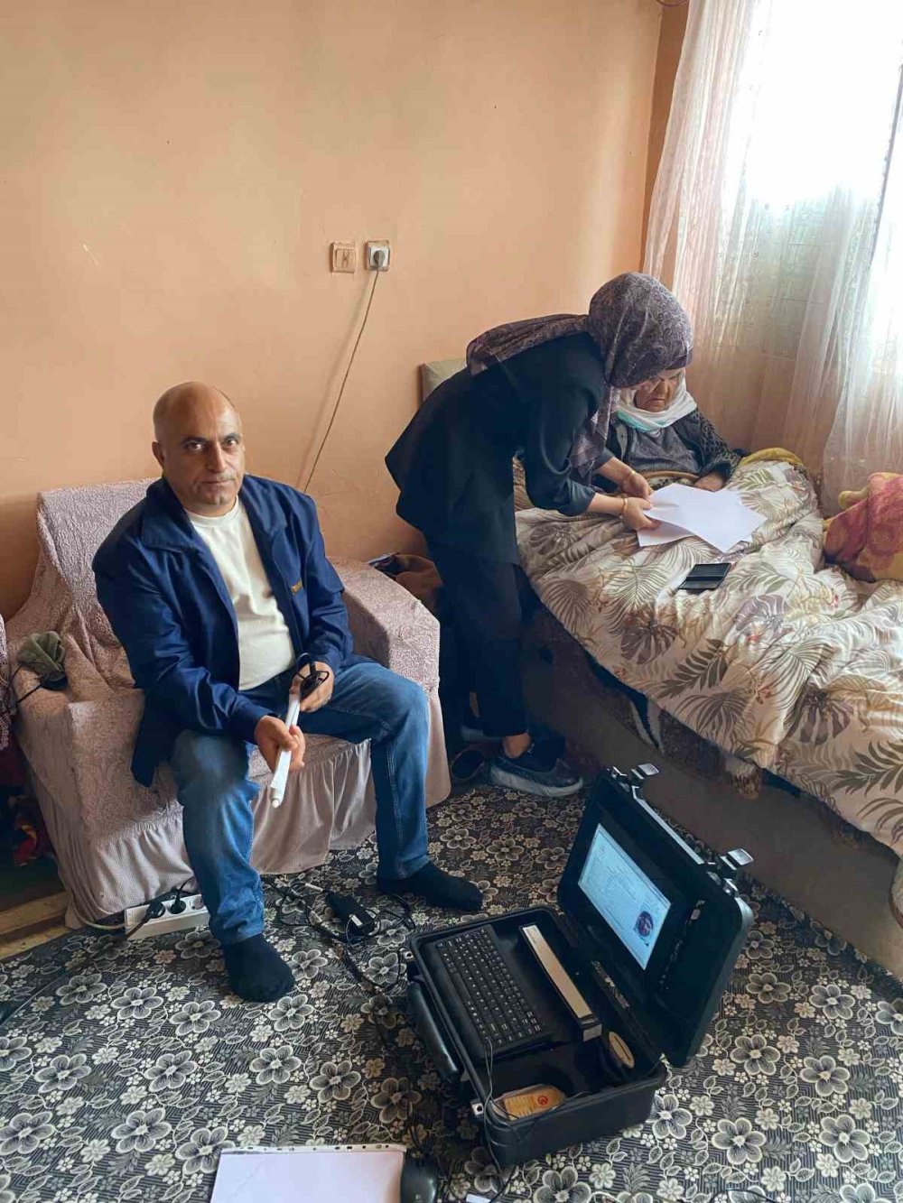 Ağrı'da 75 vatandaş yerinde kimlik hizmetiyle buluştu