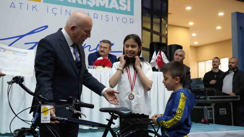 Erzurum'da sıfır atıkta yarıştılar, ödülleri kaptılar
