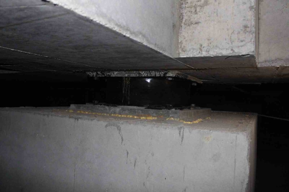 Siirt’te sismik izolatörlü hastane inşaatı devam ediyor