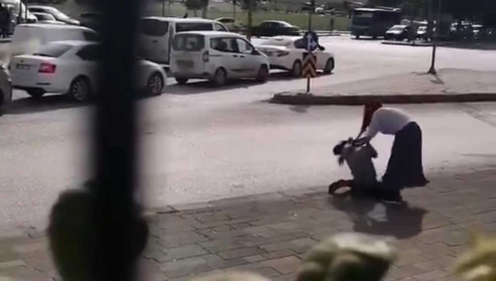 Kadınların kavgası kamerada