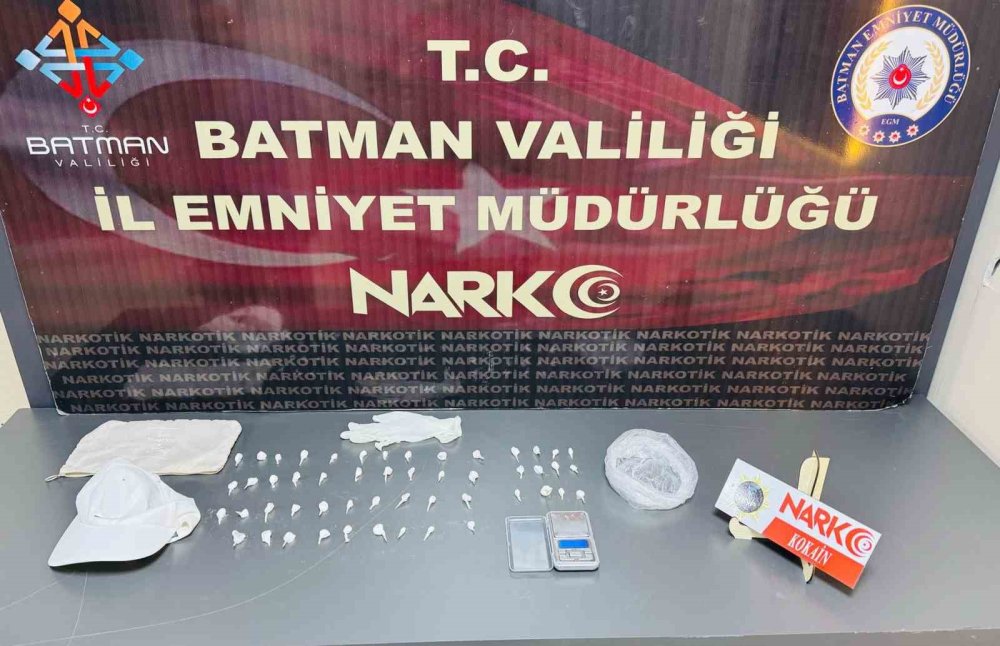 Batman’a hava ve kara yolu üzerinden uyuşturucu sokmaya çalışan 2 şahıs tutuklandı
