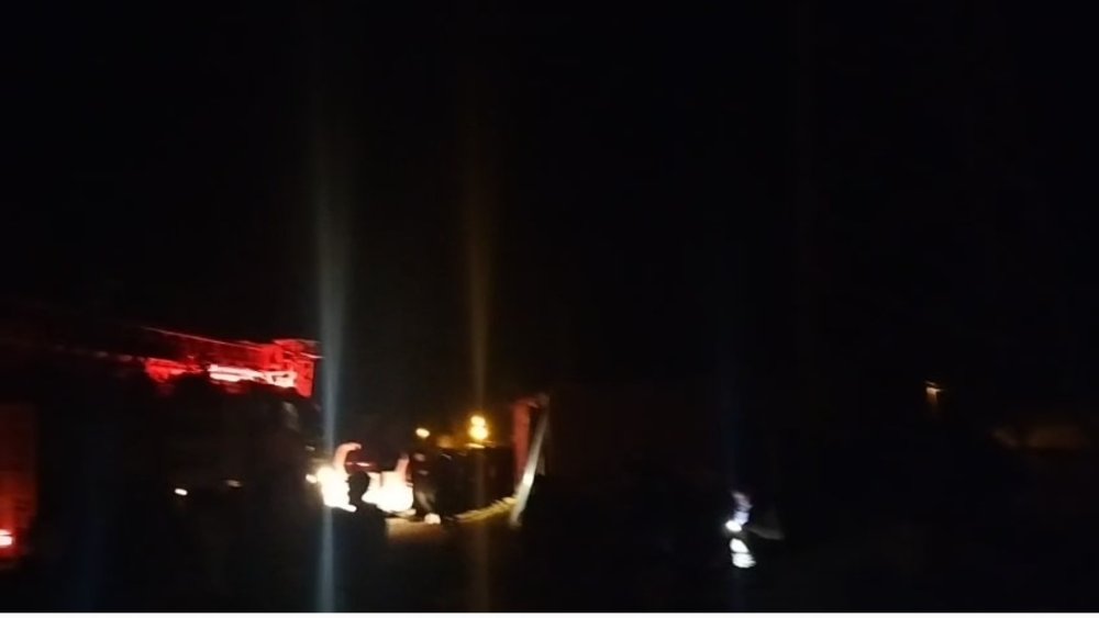 Hafif ticari araç Zap Suyu’na uçtu: 1 yaralı