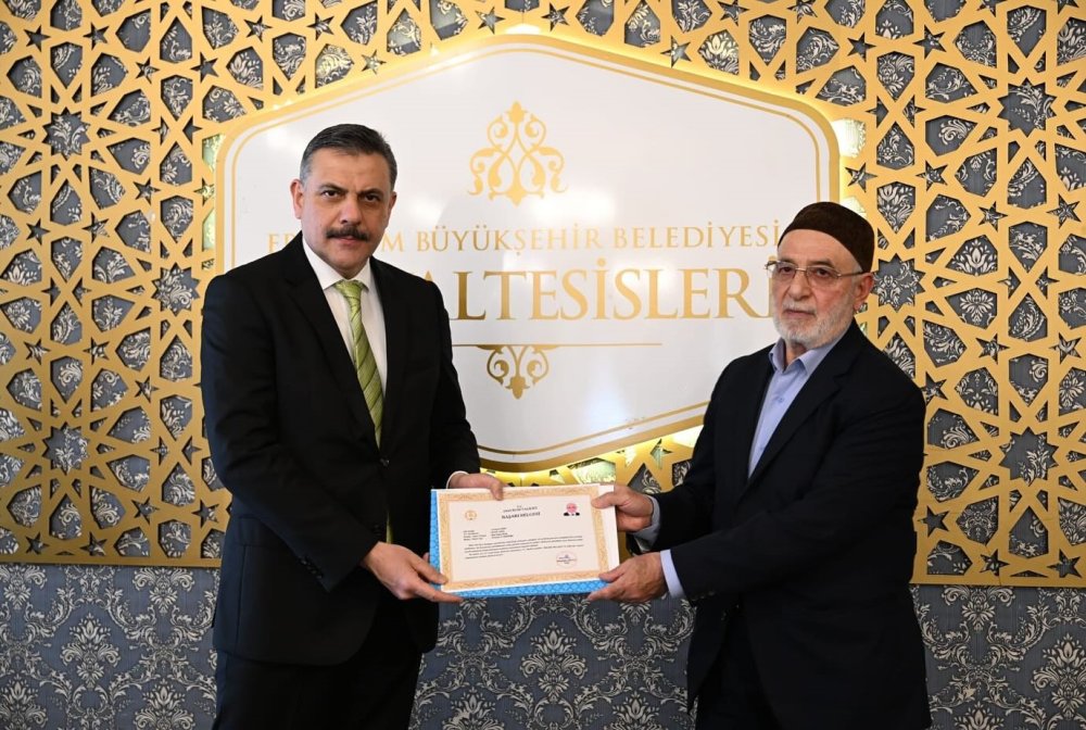 Erzurum'da teravih namazlarını hatimle kıldıran hocalar unutulmadı