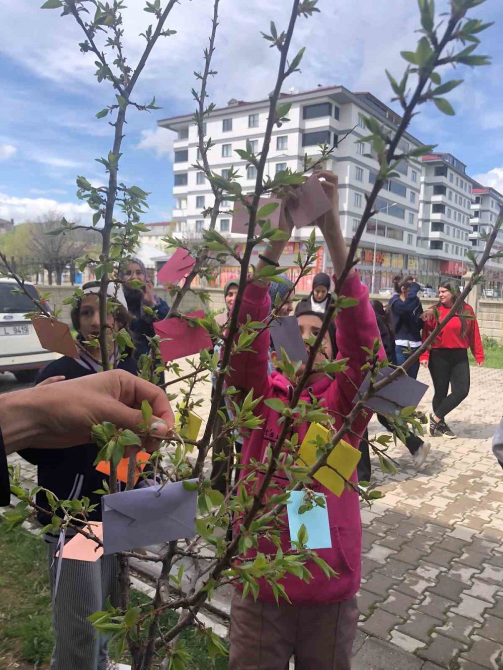 Ağrı'da öğrenciler Hıdırellezi kutladı