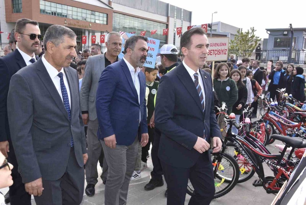 Bitlis’te Trafik Güvenliği Haftası etkinlikleri