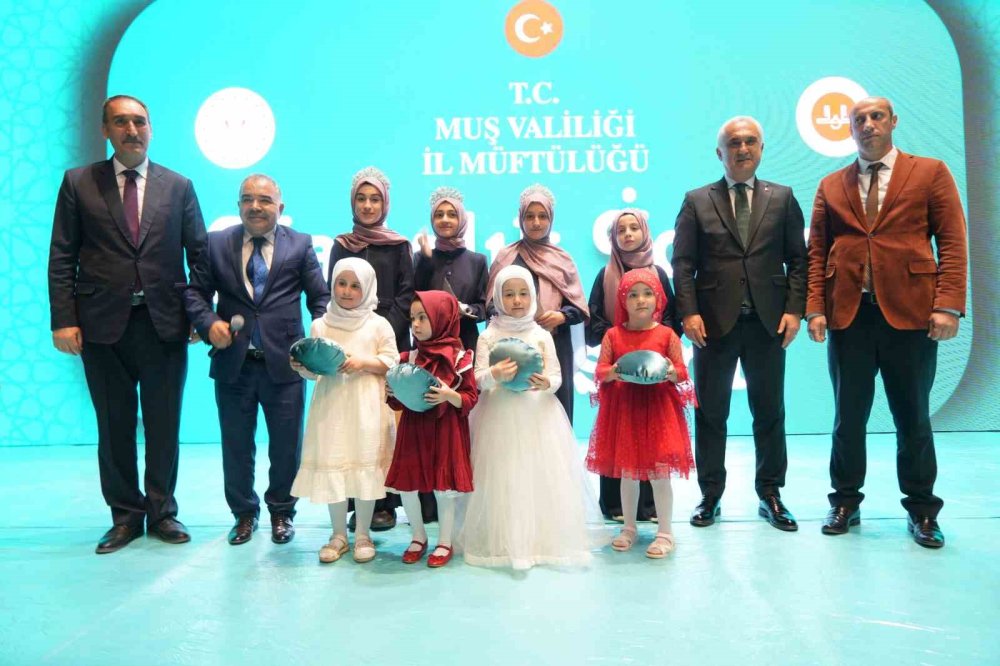 Muş’ta 300 öğrenciye icazet verildi