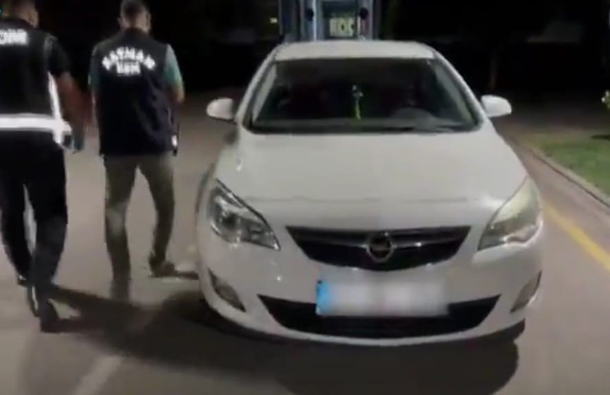 Torpidoya zulalanmış kaçak malzemeler ele geçirildi