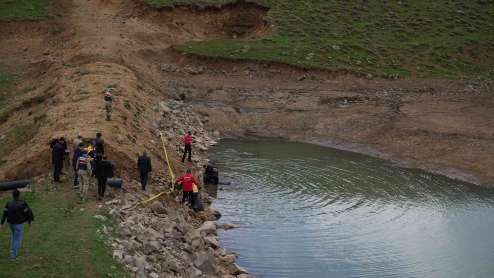 2 gündür kayıp adam gölette cansız bulundu