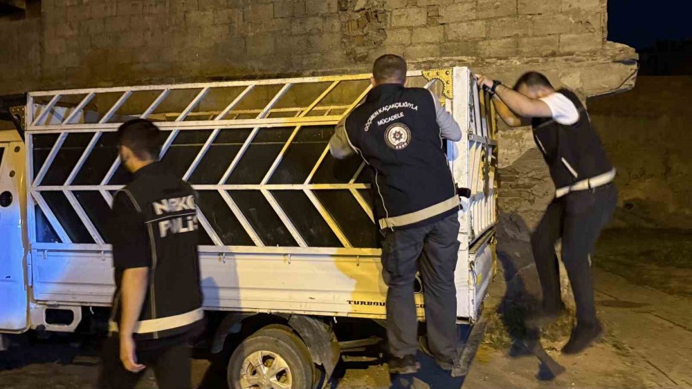 ‘Narko-Hançer’ operasyonunda aranan 6 şahıs yakalandı, çok sayıda uyuşturucu ele geçirildi