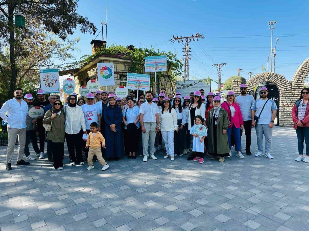 Van’da ‘Sağlık için hareket et" yürüyüşü