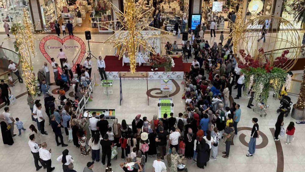 Ceylan Karavil AVM, Anneler Günü’nü düzenlediği etkinliklerle kutladı