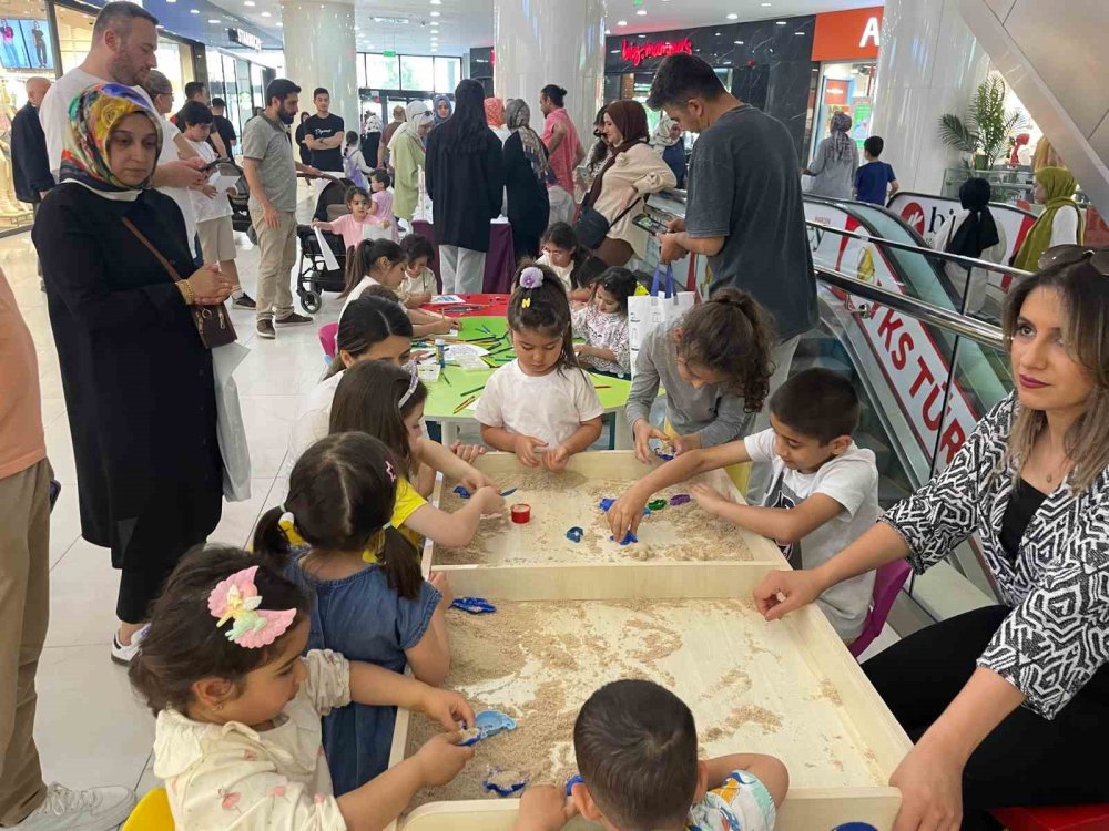 Mardian Mall’da Anneler Günü etkinliklerle kutlandı